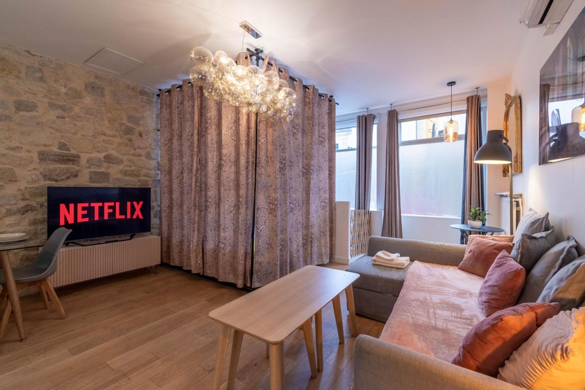 Appartement Spacieux Et Renove ปารีส ภายนอก รูปภาพ